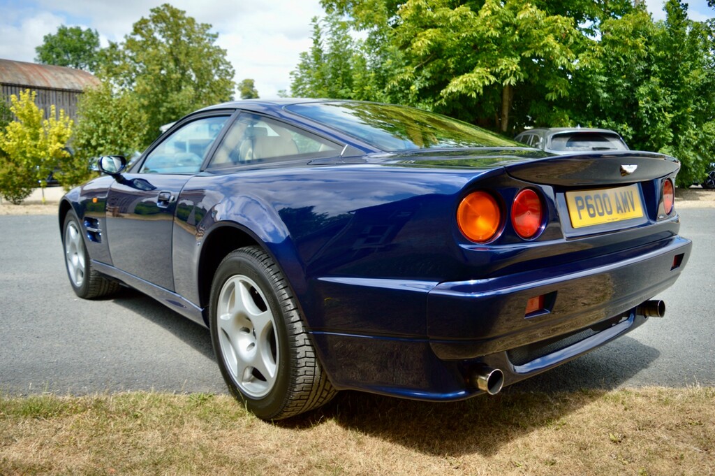 Aston Martin V8 Coupe Green #13