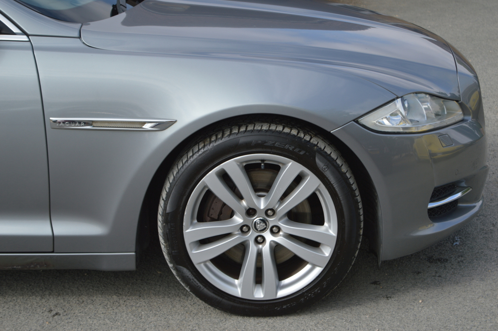 Jaguar XJ Saloon 3.0D  #33