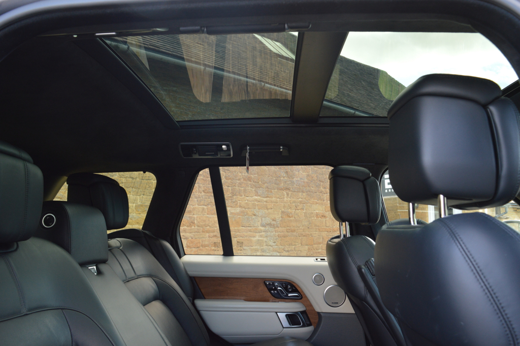 Land Rover Range Rover 2.0 P400e Westminster Blue #28
