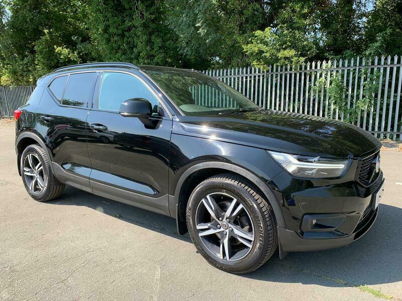 Volvo XC40 2.0 D3 R-design Black #5