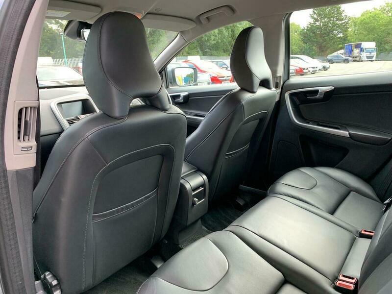 Volvo XC60 Volvo R-design D4 Awd Blue #52