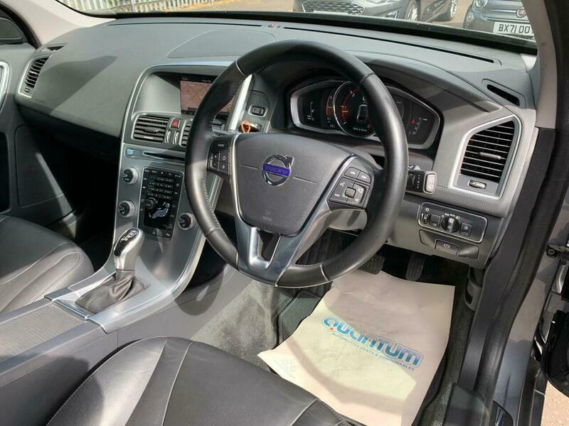 Volvo XC60 Volvo R-design D4 Awd Blue #36
