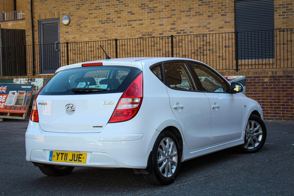 Hyundai I30 1.6 Crdi Comfort Euro 4  #2