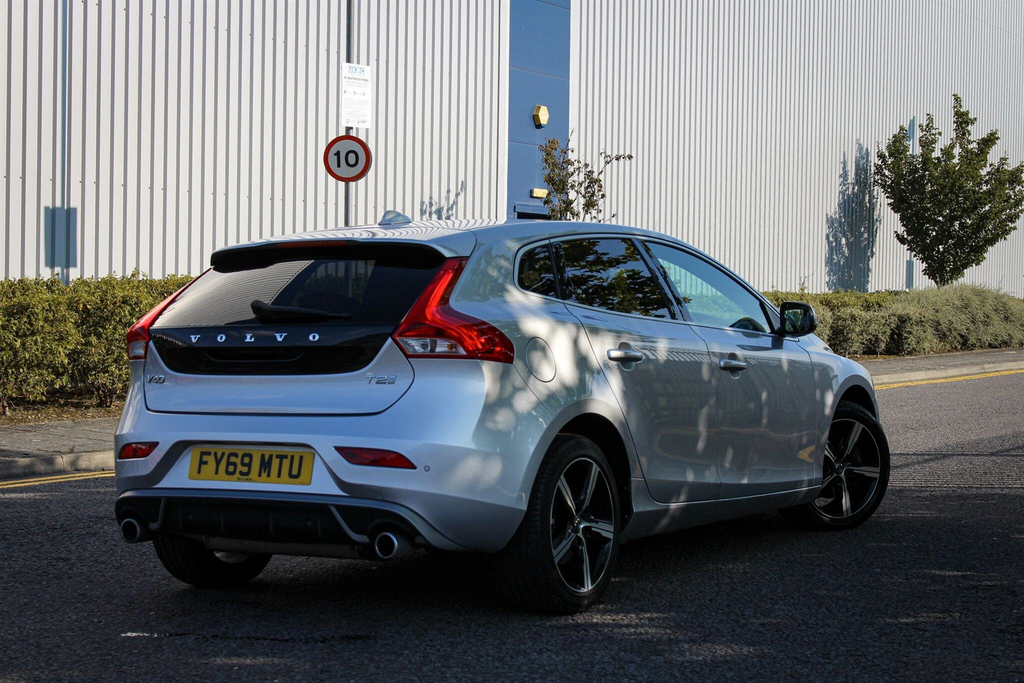 Volvo V40 2.0 T2 R-design Edition Euro 6 Ss FY69MTU #5