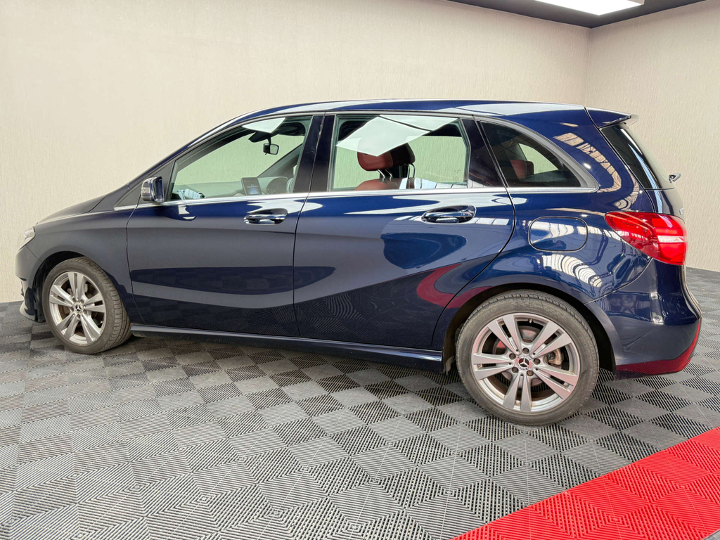 Mercedes-Benz B Class Hatchback Silver #25