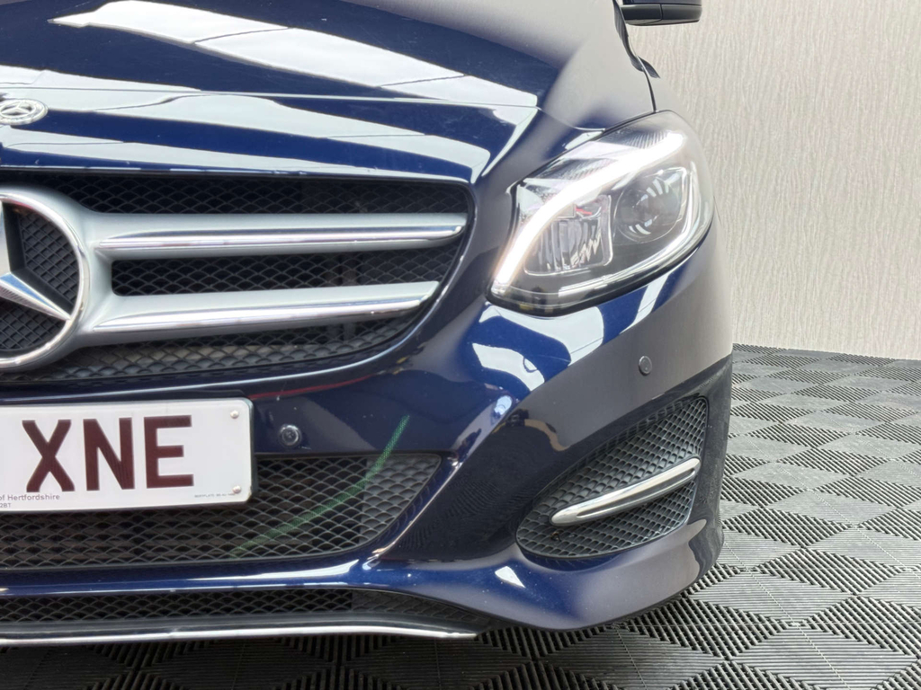 Mercedes-Benz B Class Hatchback Silver #18