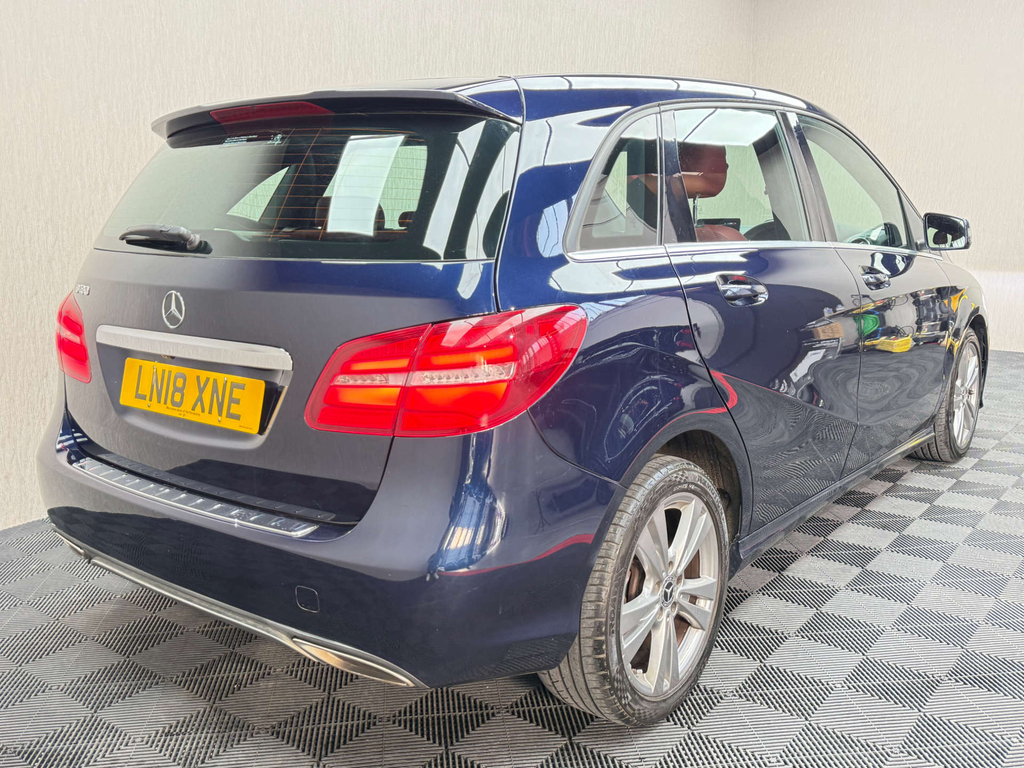 Mercedes-Benz B Class Hatchback Silver #19