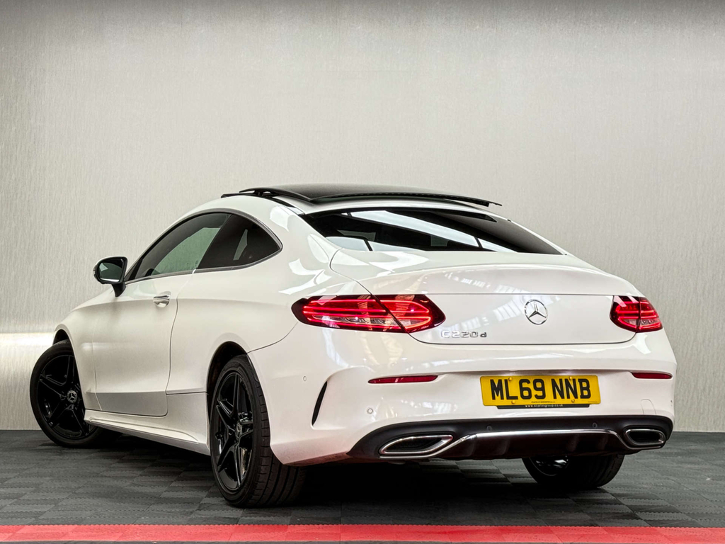 Mercedes-Benz C Class Amg Line Premium Plus Coupe G-tronic Eur ML69NNB White #2