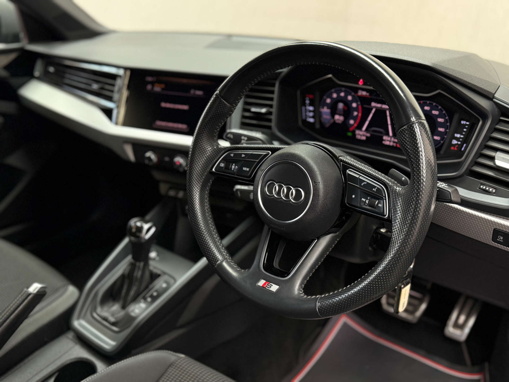 Audi A1 Tfsi 40 S Line Competition Sportback S Tron #3