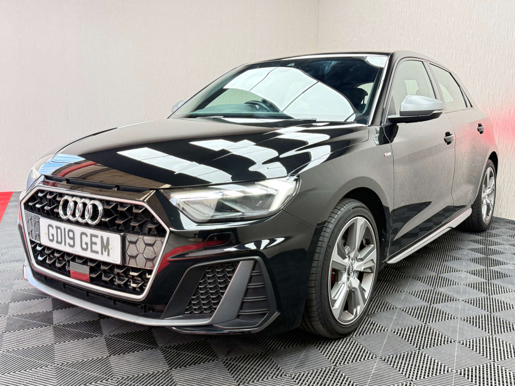 Audi A1 Tfsi 40 S Line Competition Sportback S Tron #5