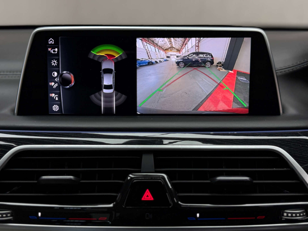 BMW 7 Series M Sport Black #50