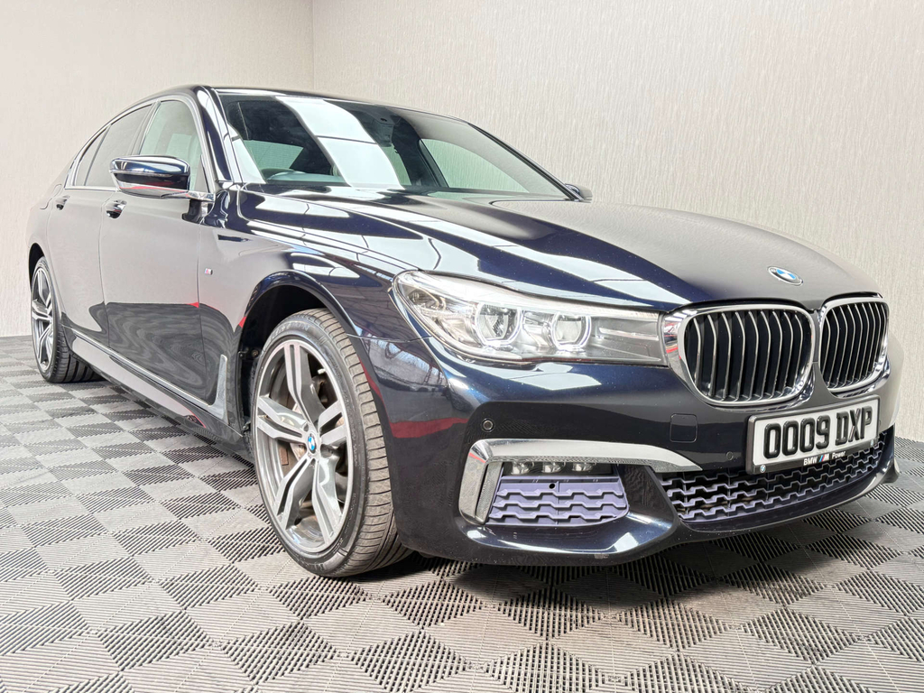 BMW 7 Series M Sport Black #13