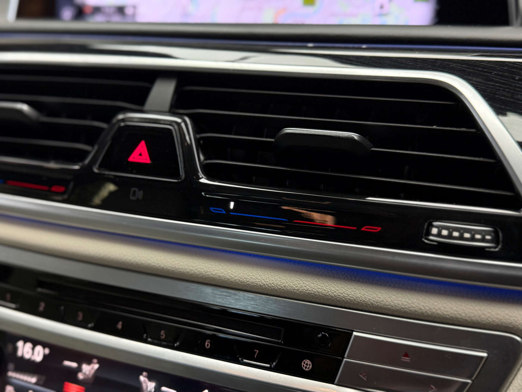 BMW 7 Series M Sport Black #47