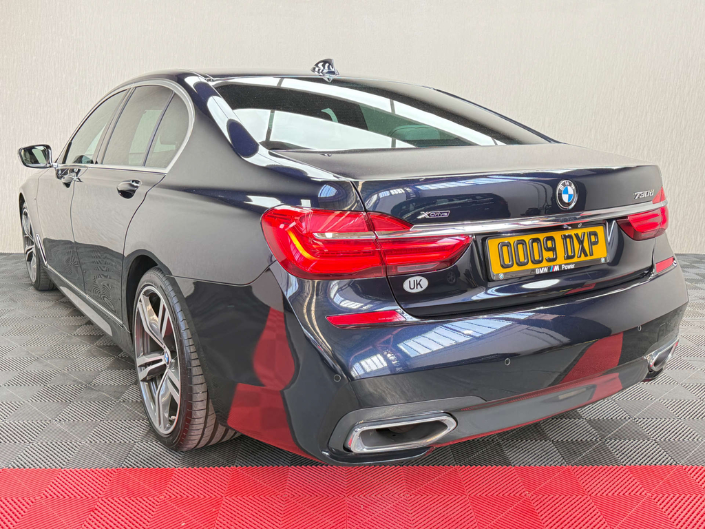 BMW 7 Series M Sport Black #23