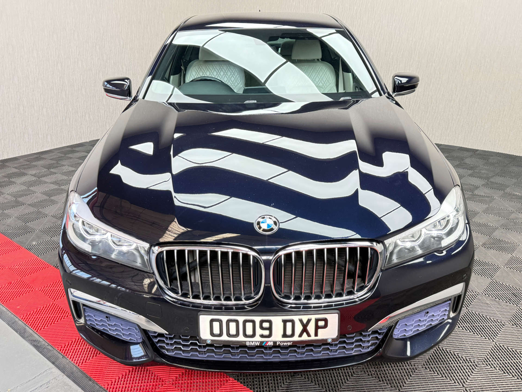 BMW 7 Series M Sport Black #11