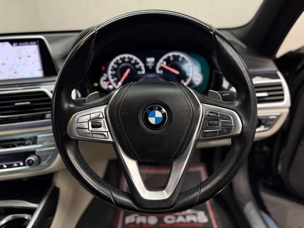 BMW 7 Series M Sport Black #33