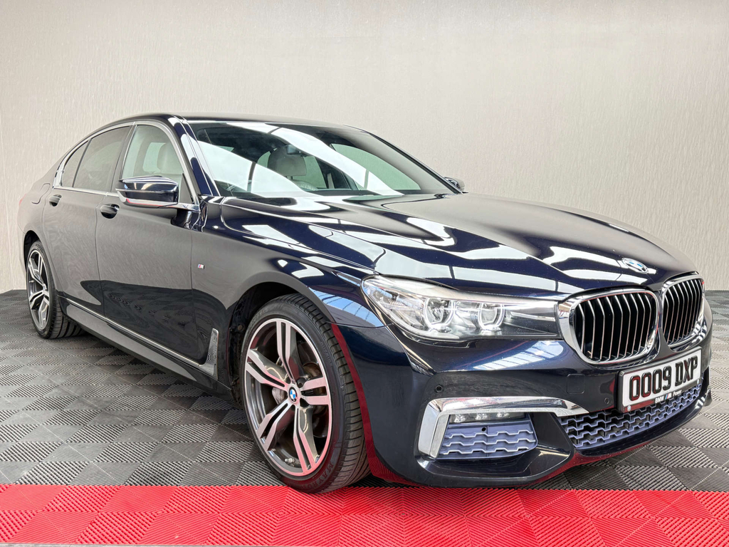 BMW 7 Series M Sport Black #7