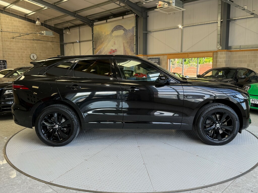Jaguar F-Pace 2.0 P400e 19.3Kwh R-dynamic Se Black Awd Euro AE73OZM #4