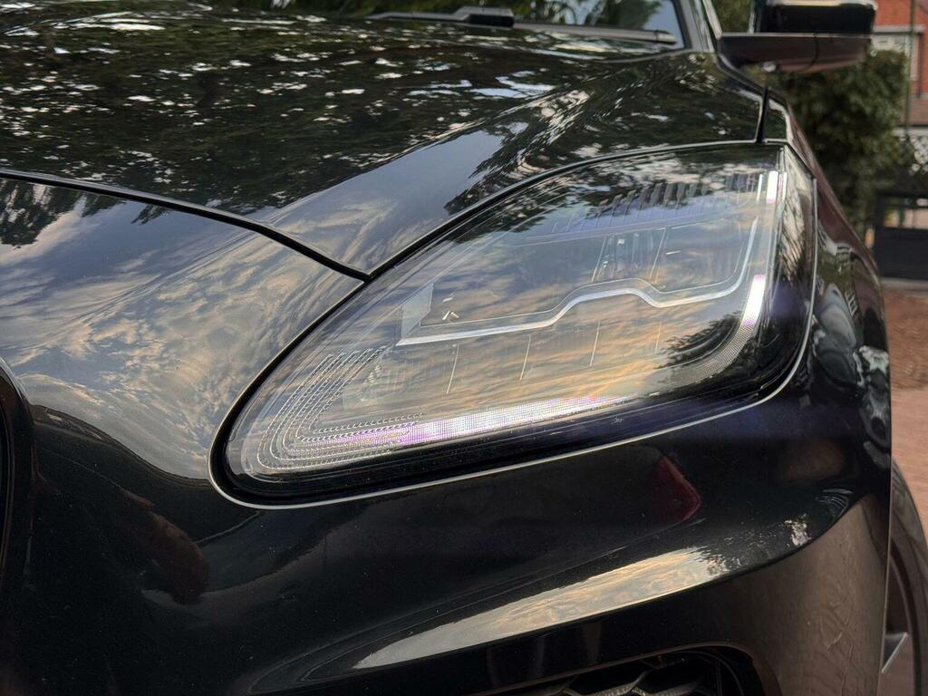 Jaguar E-Pace 2.0 D150 R-dynamic S Euro 6 Ss Black #4