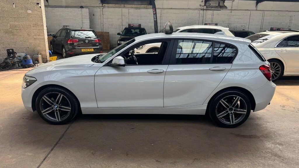 BMW 1 Series 116D Sport Hatchback White #6