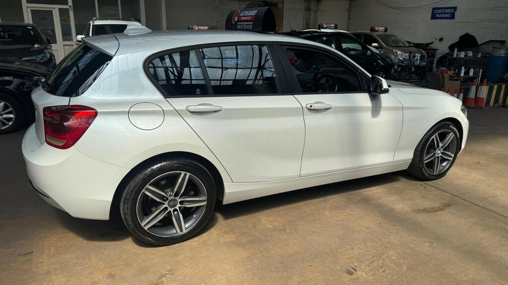 BMW 1 Series 116D Sport Hatchback White #5