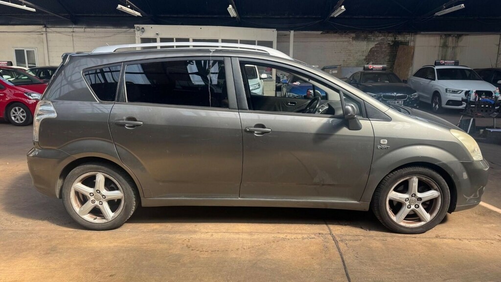 Toyota Corolla Verso 1.8 Vvt-i T Spirit Grey #7