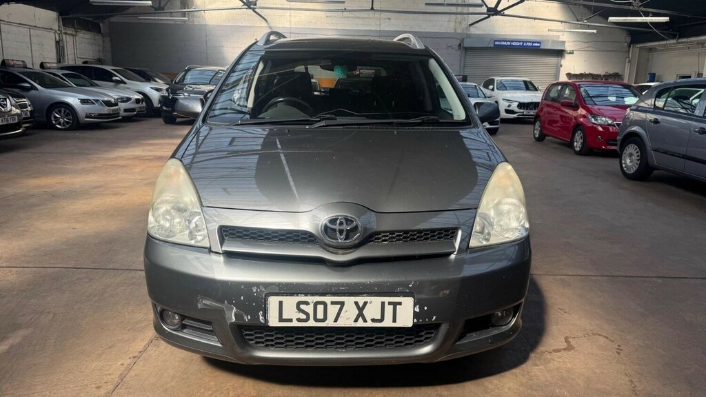 Toyota Corolla Verso 2.2 D-4d T180 Mpv Grey #2