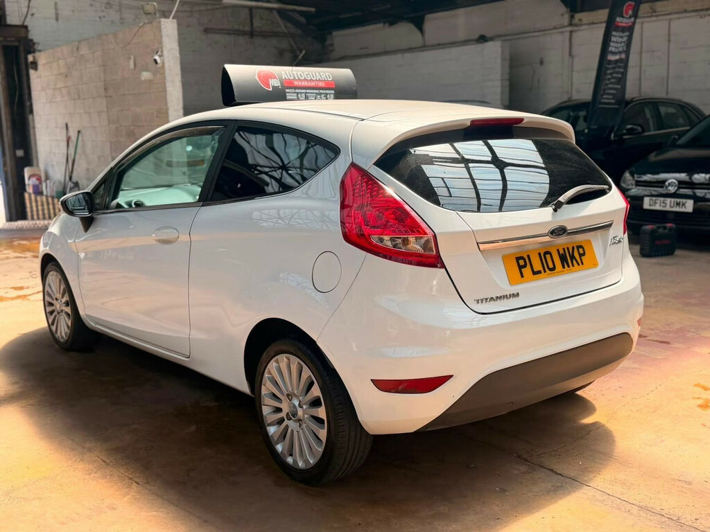 Ford Fiesta 1.4 Titanium Hatchback White #5