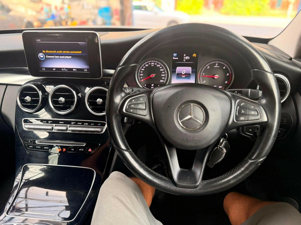 Mercedes-Benz C Class White #12