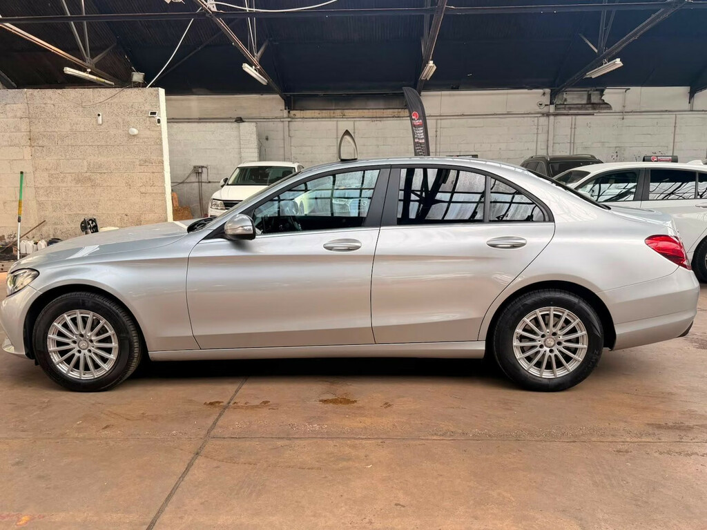 Mercedes-Benz C Class White #4