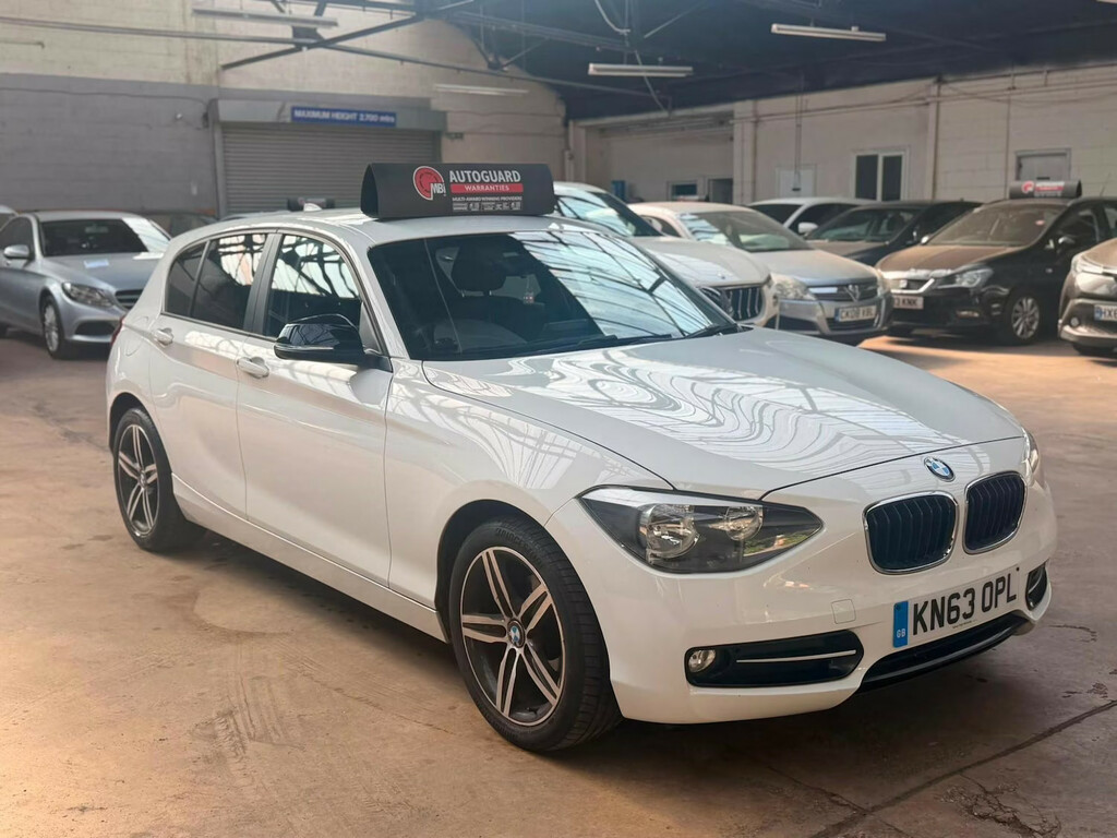 BMW 1 Series 116D Sport Step Hatchback White