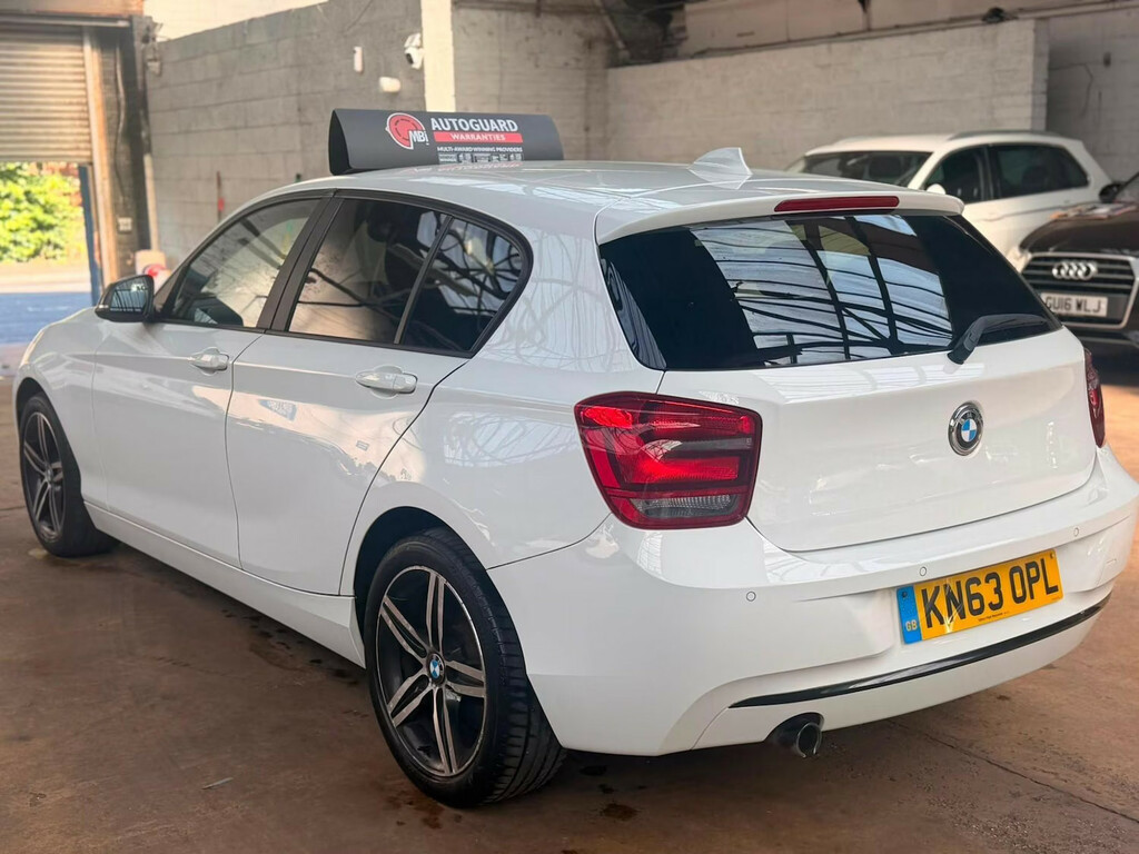 BMW 1 Series 116D Sport Step Hatchback White #2