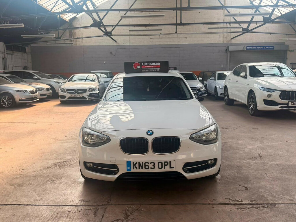 BMW 1 Series 116D Sport Step Hatchback White #5
