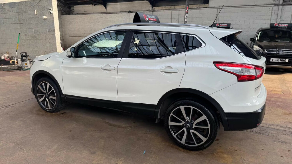 Nissan Qashqai 1.5 Dci Tekna Hatchback White #4