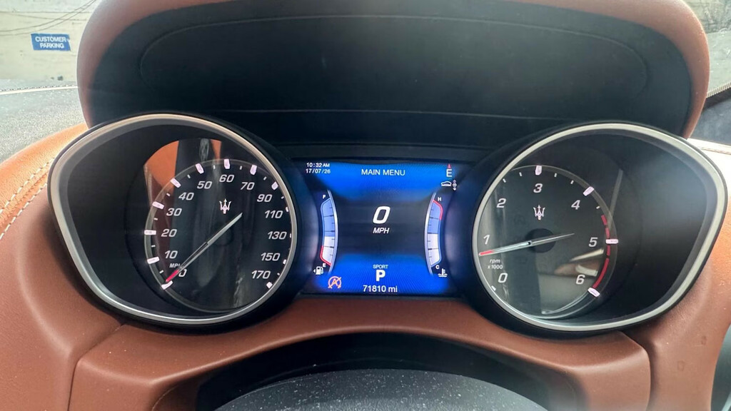 Maserati Levante D V6  #16