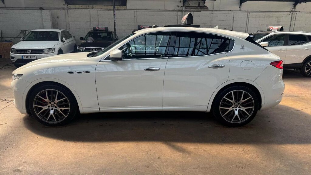 Maserati Levante V6d Suv White #6