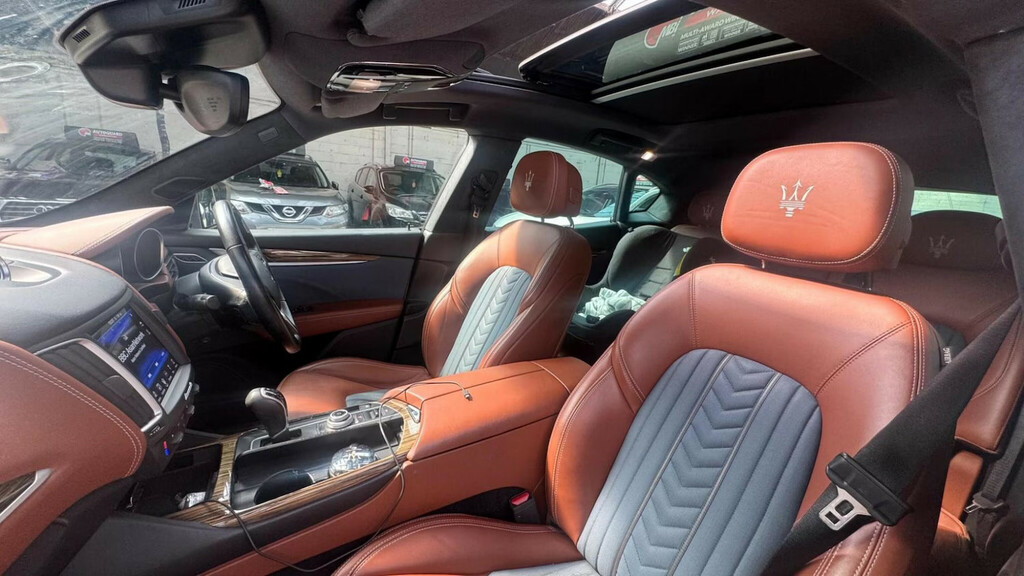 Maserati Levante D V6  #14