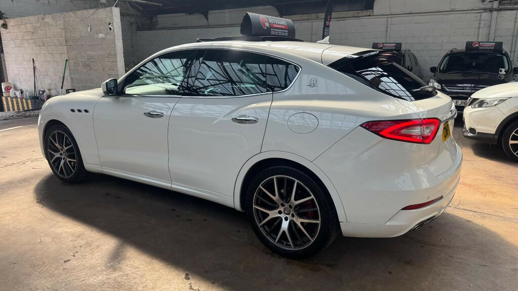 Maserati Levante V6d Suv White #5
