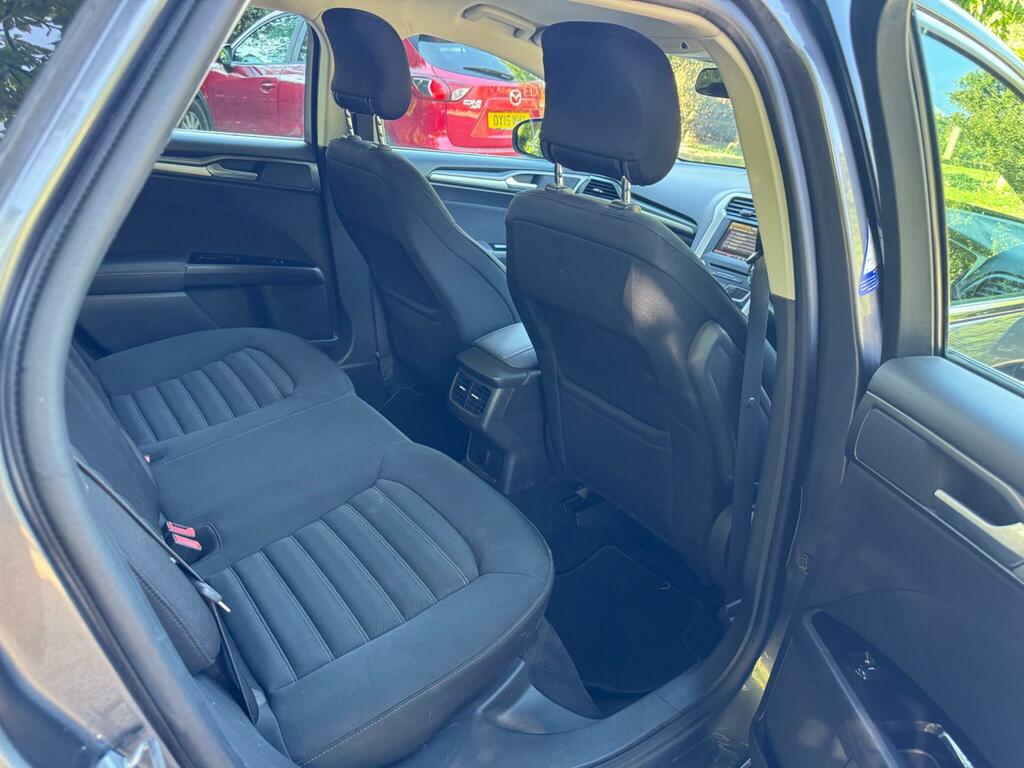 Ford Mondeo 2.0 Tdci Titanium Estate Euro 6 Silver #24