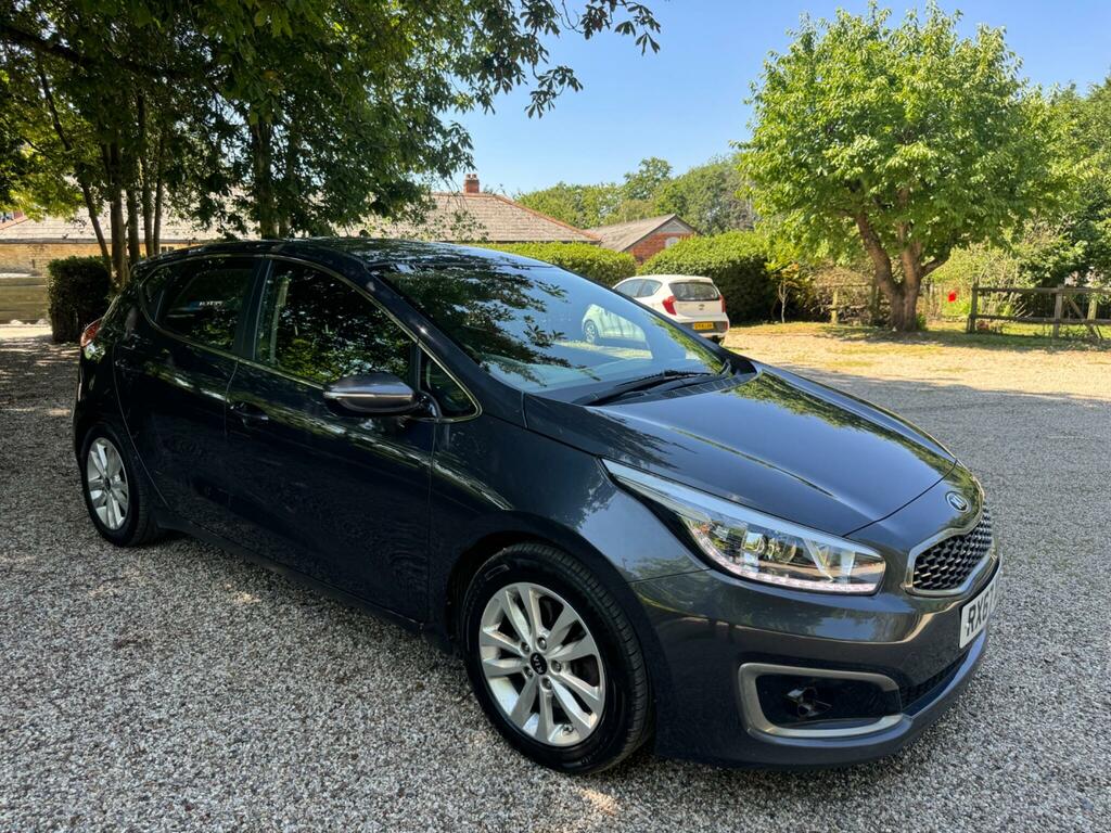 Kia Ceed 1.6 Crdi Isg 3 Dct Red #2