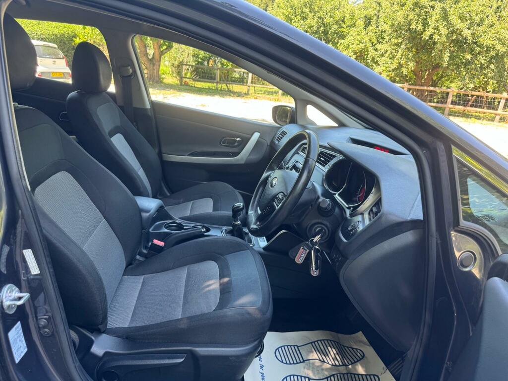 Kia Ceed 1.6 Crdi Isg 3 Dct Red #22