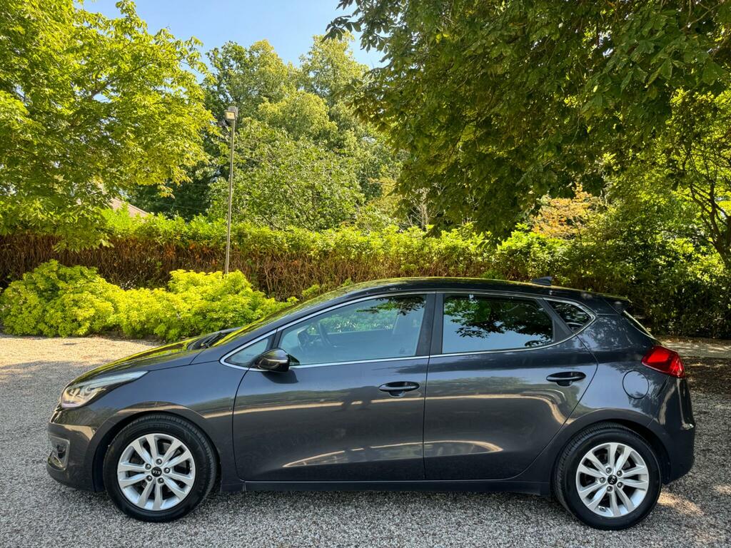 Kia Ceed 1.6 Crdi Isg 3 Dct Red #9