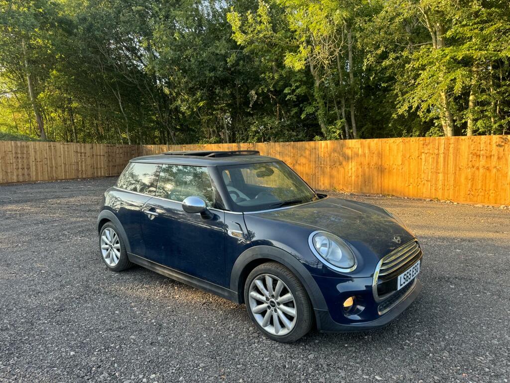 Mini Hatch Cooper Blue