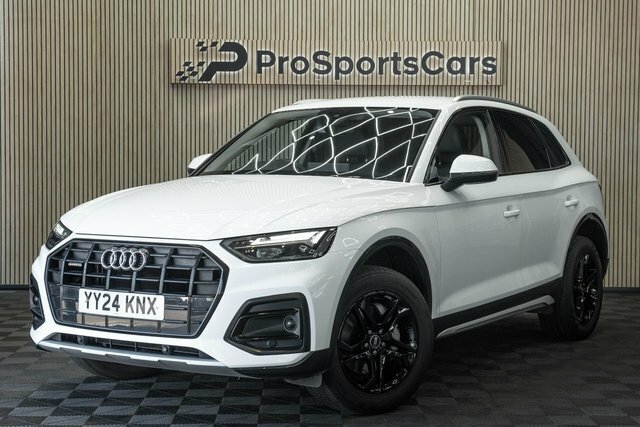 Audi Q5 2.0 Tdi 40 Sport Suv S Tronic Quattro E White