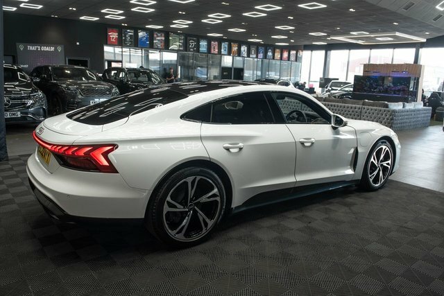 Audi E Tron GT 390Kw Quattro 93Kwh Black #47