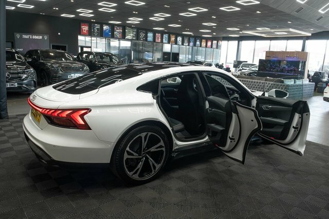 Audi E Tron GT 390Kw Quattro 93Kwh Black #48