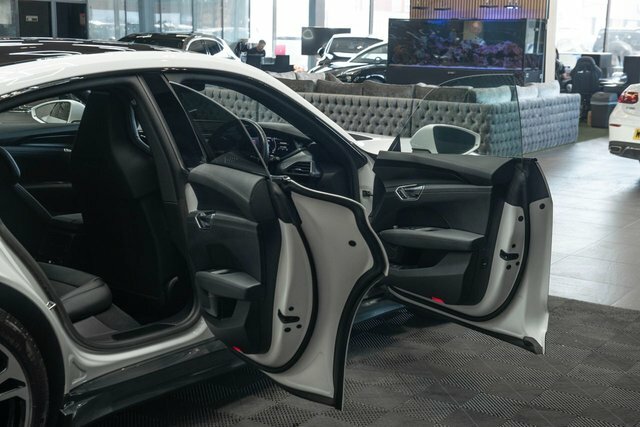 Audi E Tron GT 390Kw Quattro 93Kwh Black #49