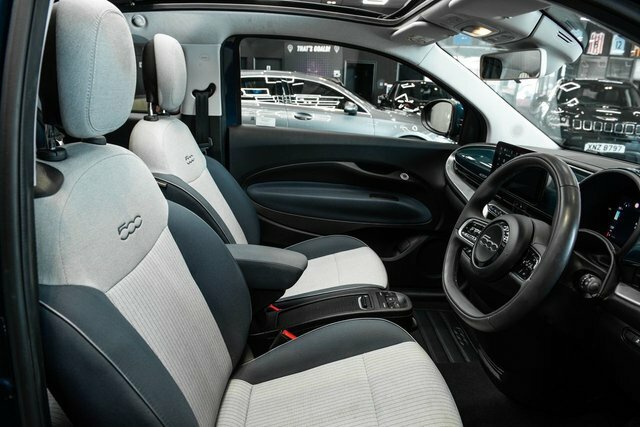 Fiat 500E C 2021 42Kwh Red Convertible Red #17