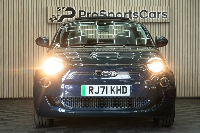 Fiat 500E C 42Kwh Icon Convertible 118 Ps Green #2
