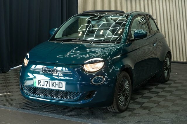 Fiat 500E C 42Kwh Icon Convertible 118 Ps Green #3